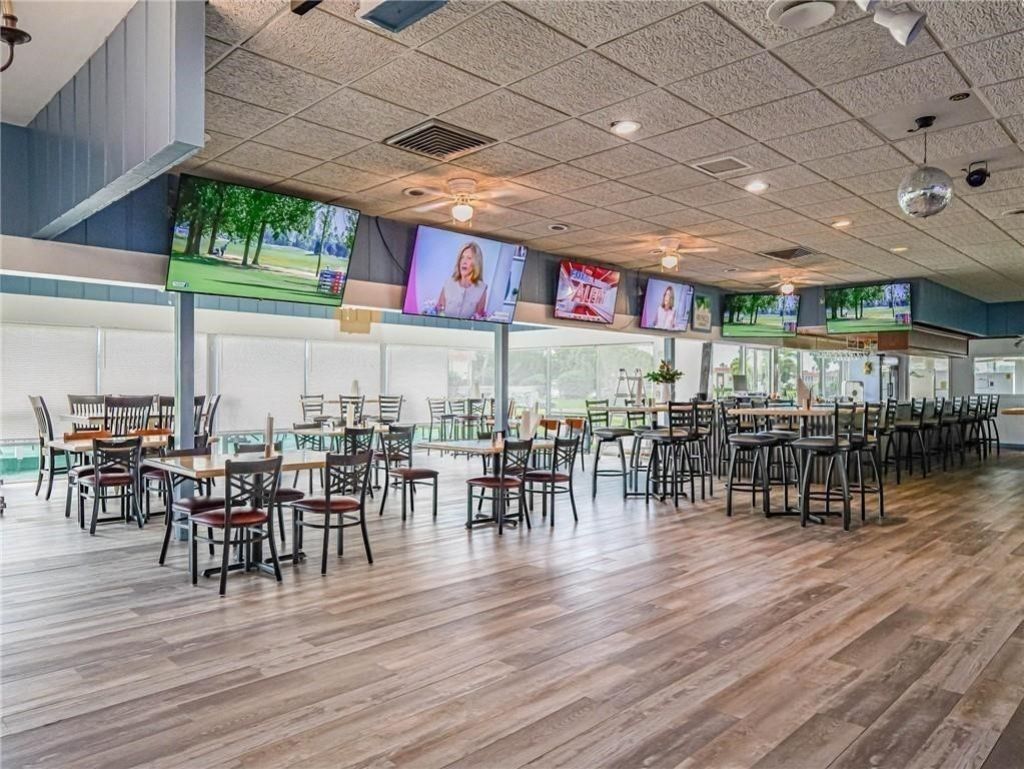 4 Vista Palm Lane, Unit 105, Vero Beach, FL 32962 Photo