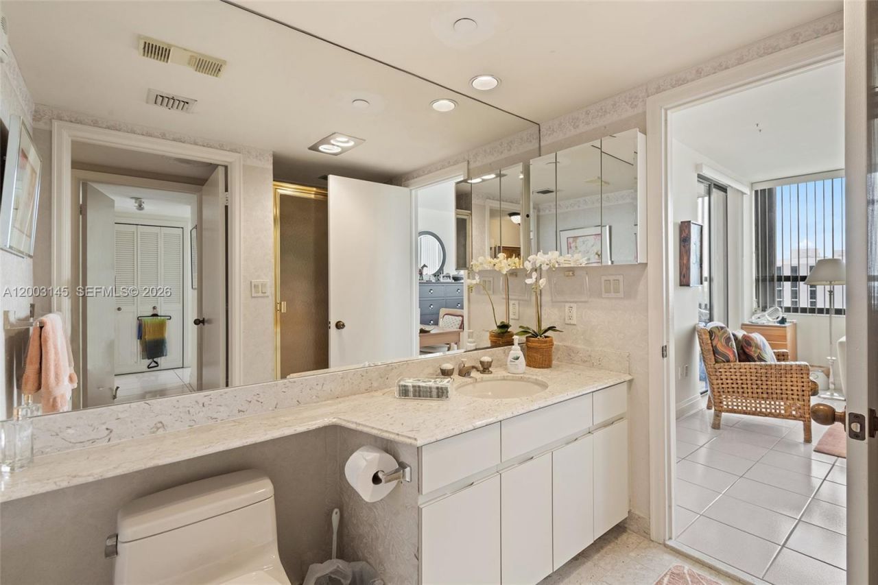 11113 Biscayne Blvd , Unit 1554, Miami, FL 33181 Photo
