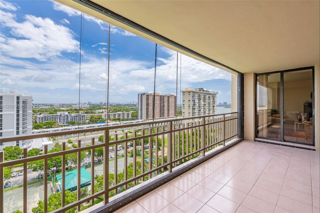 11113 Biscayne Blvd , Unit 1554, Miami, FL 33181 Photo