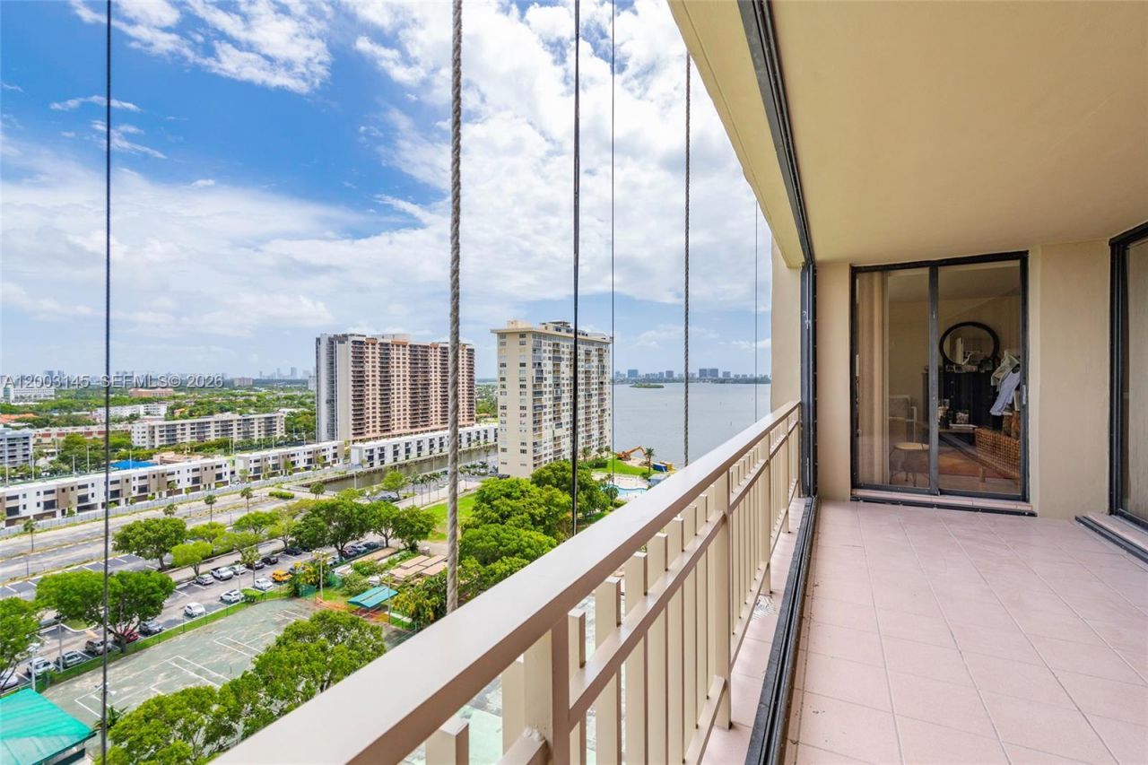 11113 Biscayne Blvd , Unit 1554, Miami, FL 33181 Photo