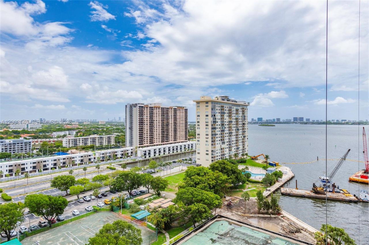 11113 Biscayne Blvd , Unit 1554, Miami, FL 33181 Photo