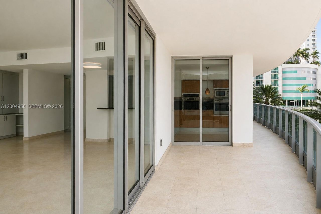 1331 Brickell Bay Dr, Unit 302, Miami, FL 33131 Photo