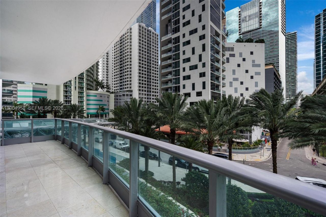 1331 Brickell Bay Dr, Unit 302, Miami, FL 33131 Photo