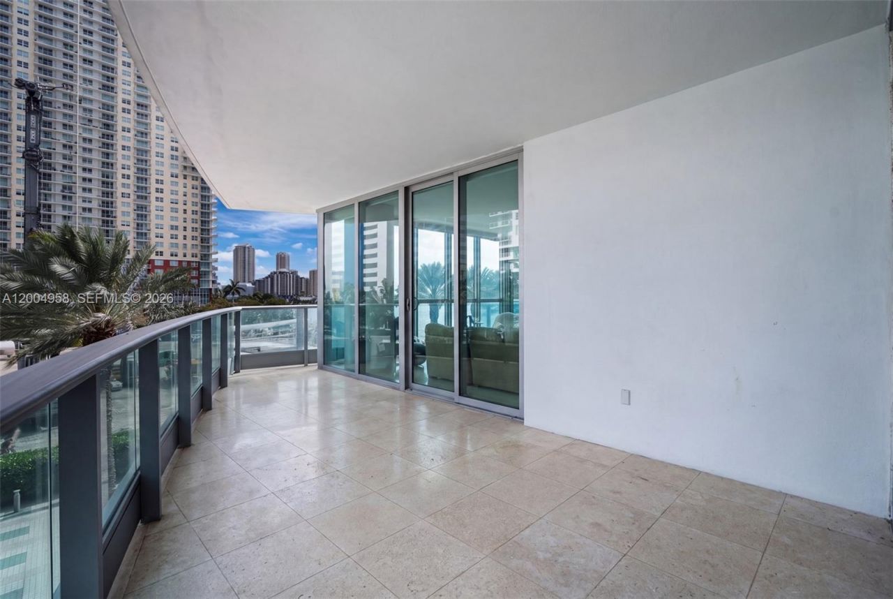 1331 Brickell Bay Dr, Unit 302, Miami, FL 33131 Photo