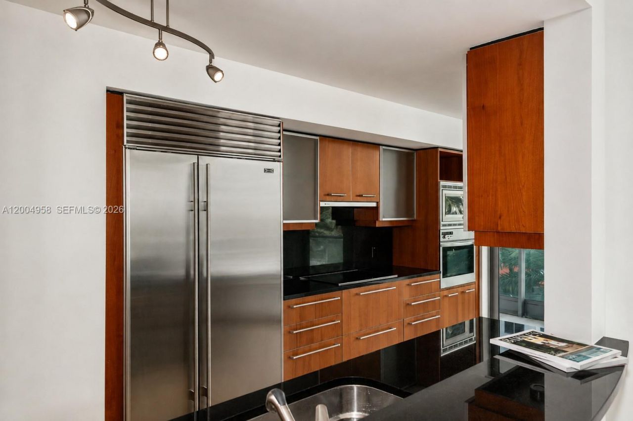 1331 Brickell Bay Dr, Unit 302, Miami, FL 33131 Photo