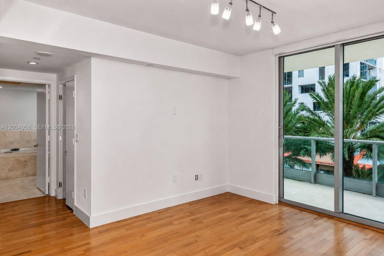 1331 Brickell Bay Dr, Unit 302, Miami, FL 33131 Photo