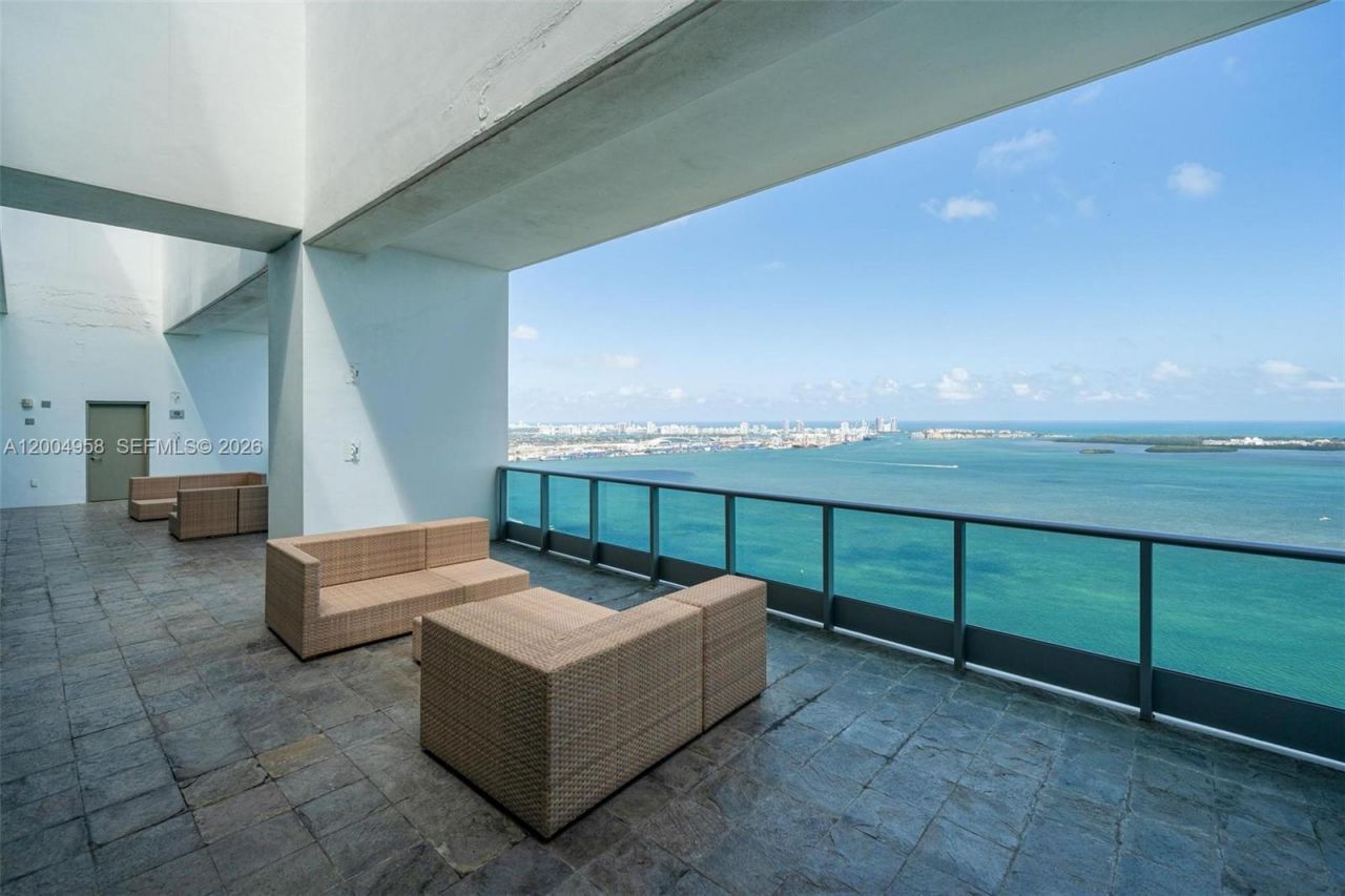 1331 Brickell Bay Dr, Unit 302, Miami, FL 33131 Photo