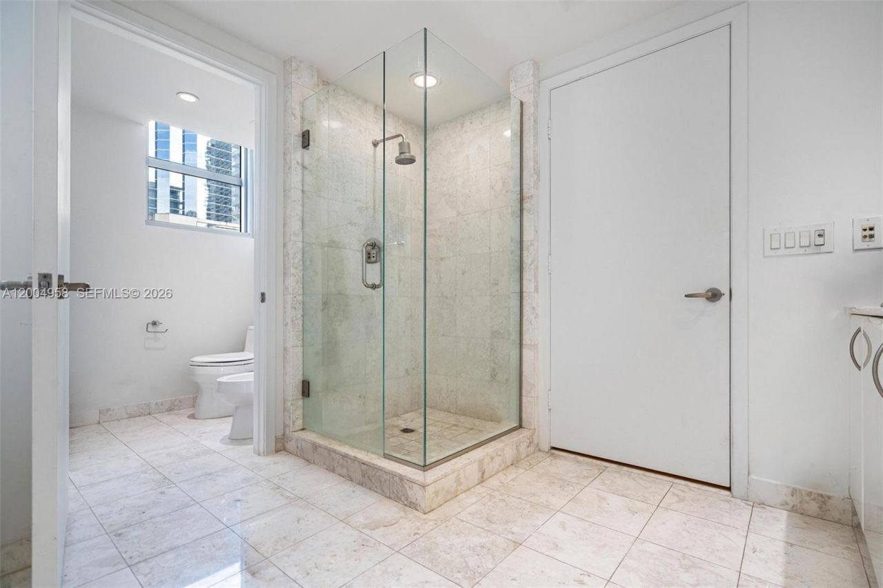 1331 Brickell Bay Dr, Unit 302, Miami, FL 33131 Photo