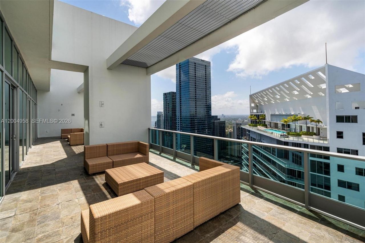 1331 Brickell Bay Dr , Unit 302, Miami, FL 33131 Photo