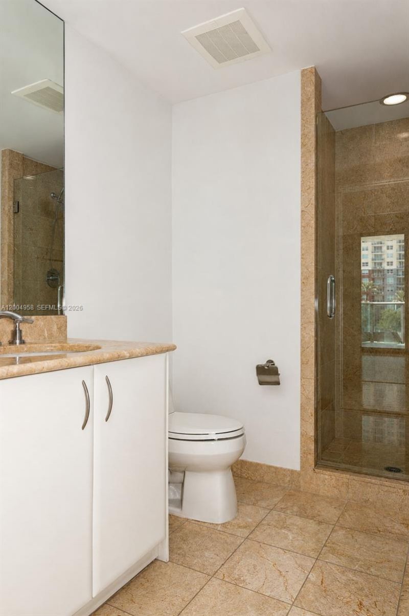 1331 Brickell Bay Dr, Unit 302, Miami, FL 33131 Photo