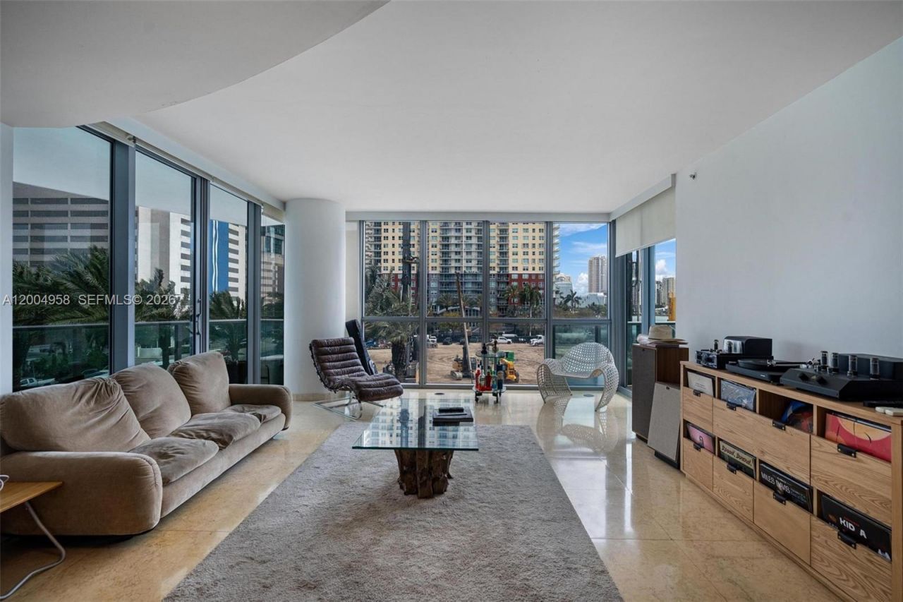 1331 Brickell Bay Dr , Unit 302, Miami, FL 33131 Photo