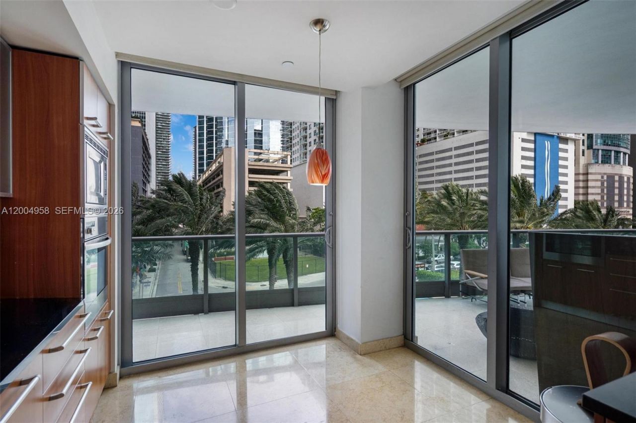 1331 Brickell Bay Dr, Unit 302, Miami, FL 33131 Photo