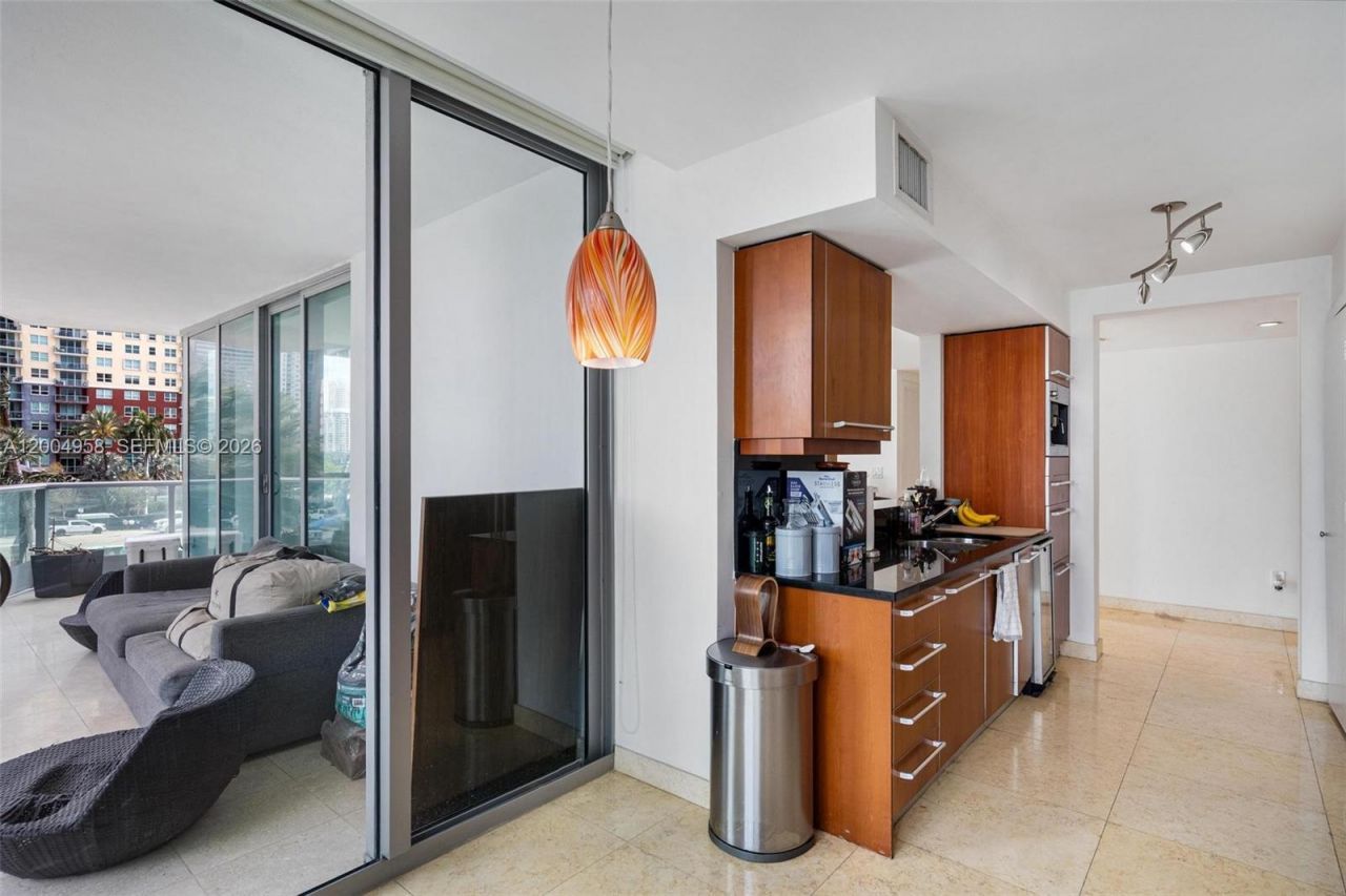 1331 Brickell Bay Dr , Unit 302, Miami, FL 33131 Photo