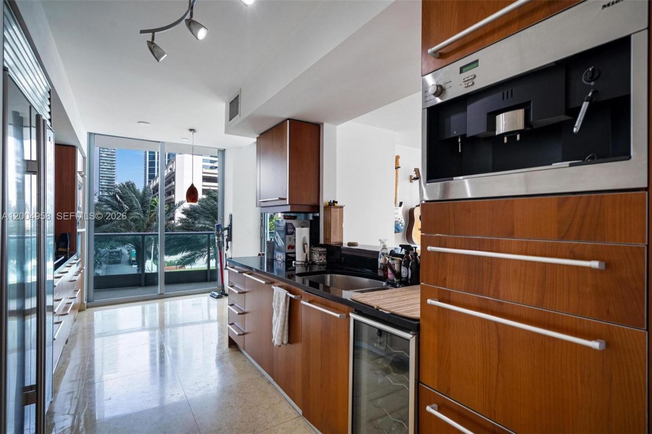 1331 Brickell Bay Dr, Unit 302, Miami, FL 33131 Photo
