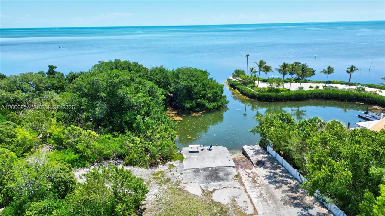 34 Atlantic Drive, Marathon, FL 33037 Photo
