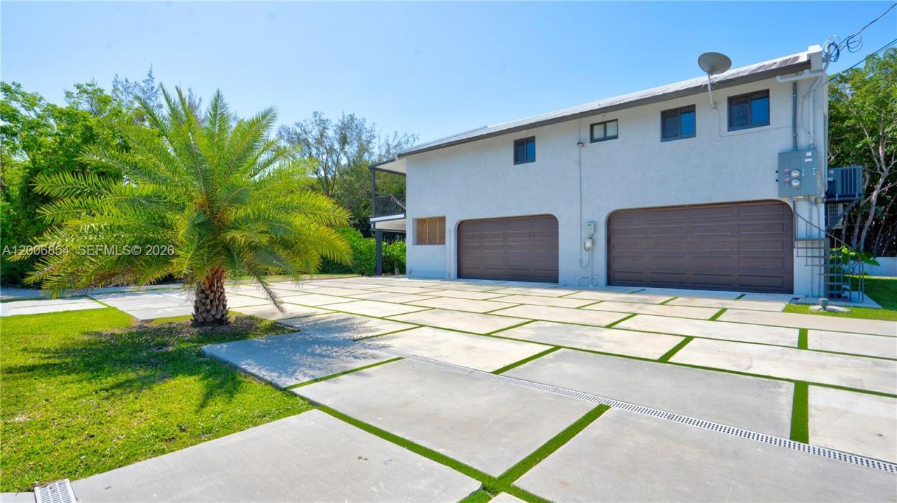 34 Atlantic Drive, Marathon, FL 33037 Photo