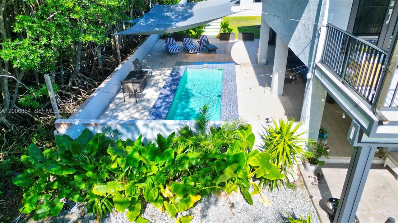 34 Atlantic Drive, Marathon, FL 33037 Photo