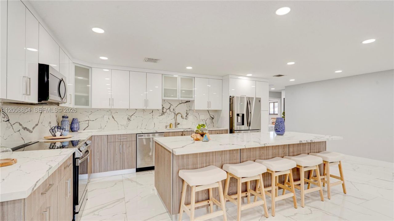 34 Atlantic Drive, Marathon, FL 33037 Photo