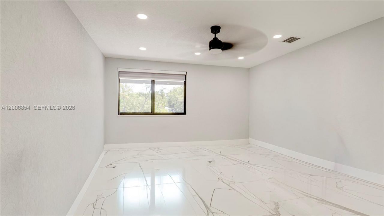 34 Atlantic Drive, Marathon, FL 33037 Photo