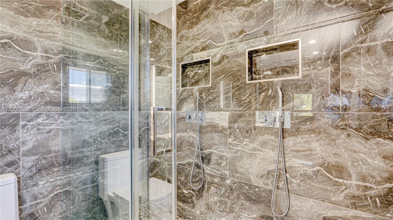 34 Atlantic Drive, Marathon, FL 33037 Photo