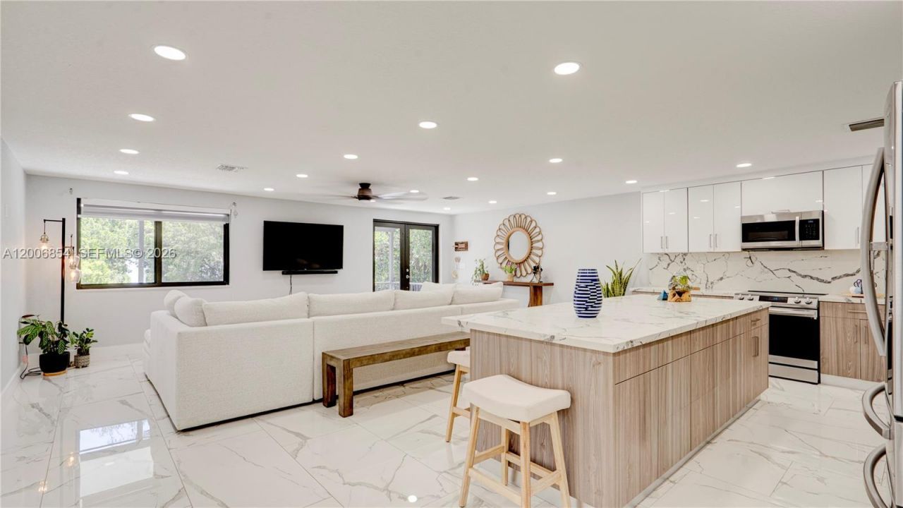 34 Atlantic Drive, Marathon, FL 33037 Photo