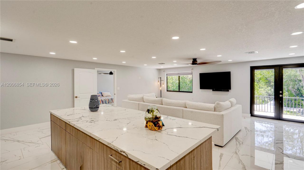 34 Atlantic Drive, Marathon, FL 33037 Photo