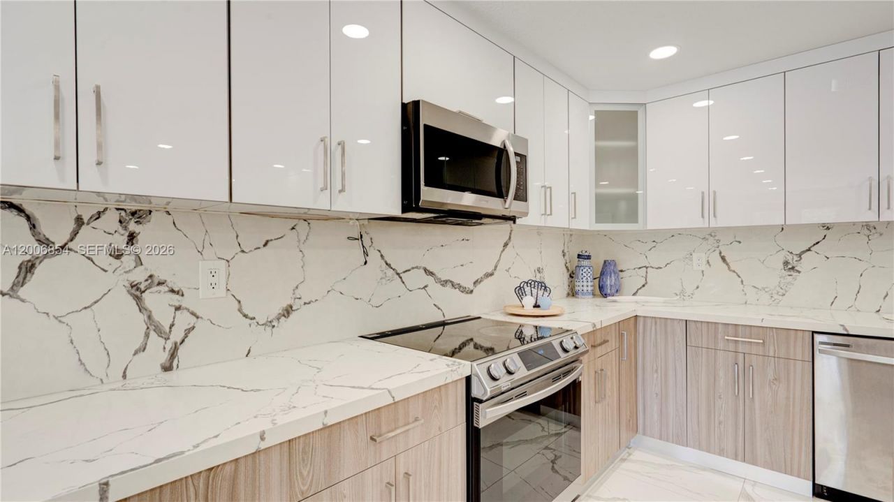 34 Atlantic Drive, Marathon, FL 33037 Photo