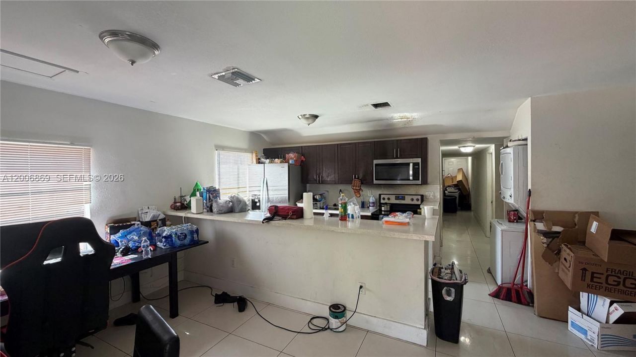 2071 NW 86th St , Miami, FL 33147 Photo