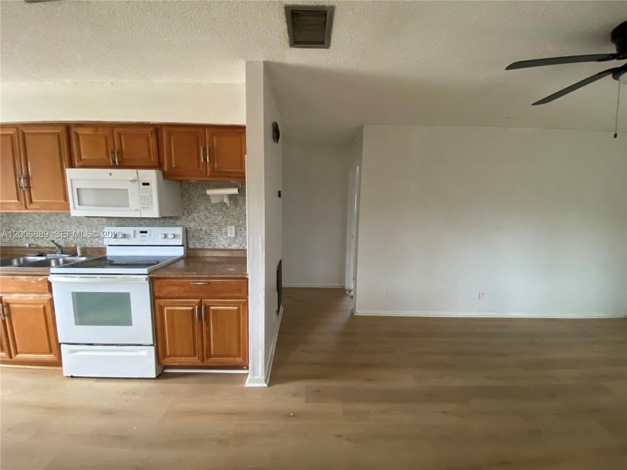 6132 SW 39th St , Unit R, Miramar, FL 33023 Photo