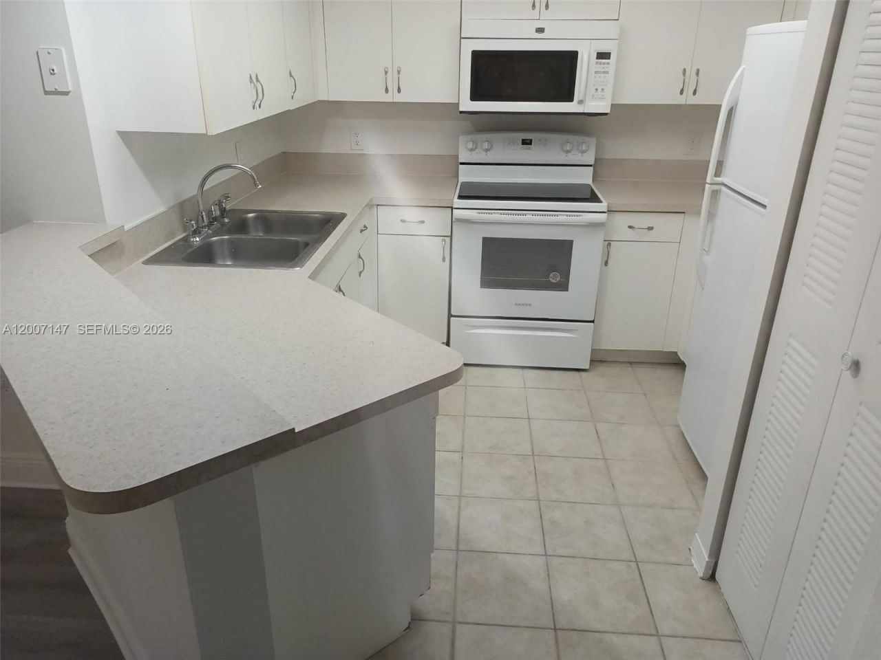 4175 N Haverhill Rd , Unit 922, West Palm Beach, FL 33417 Photo