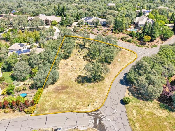 9996 Spyglass Cir, Auburn, CA 95602