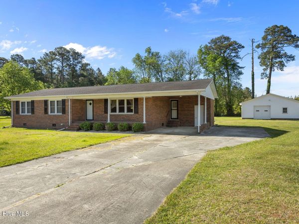 420 Aberdeen Drive , Washington, NC 27889