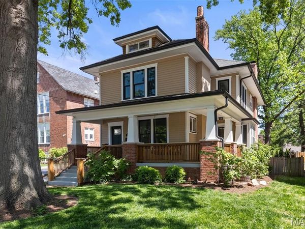 30 Gray Avenue, Webster Groves, MO 63119