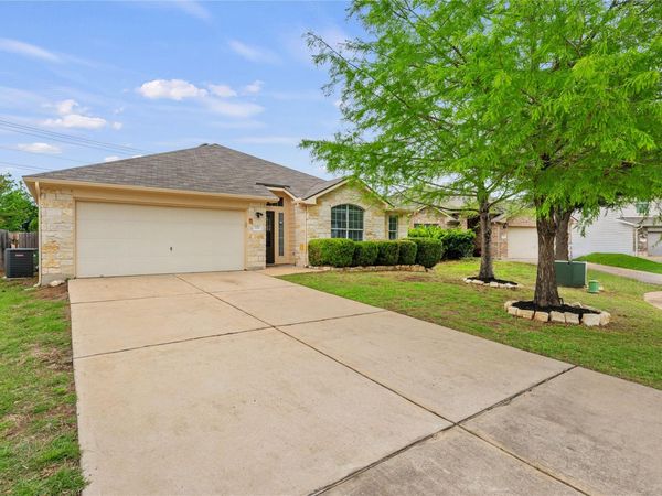 129 Barn Owl LOOP , Leander, TX 78641