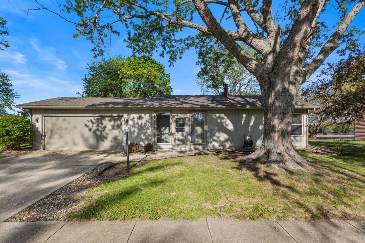 2501 Jordan Drive , Champaign, IL 61822