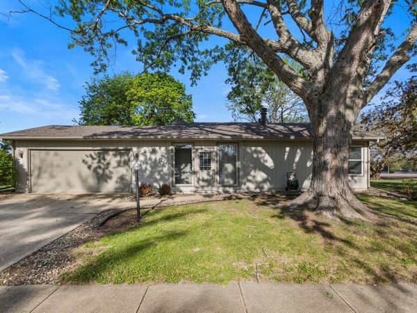 2501 Jordan Drive , Champaign, IL 61822