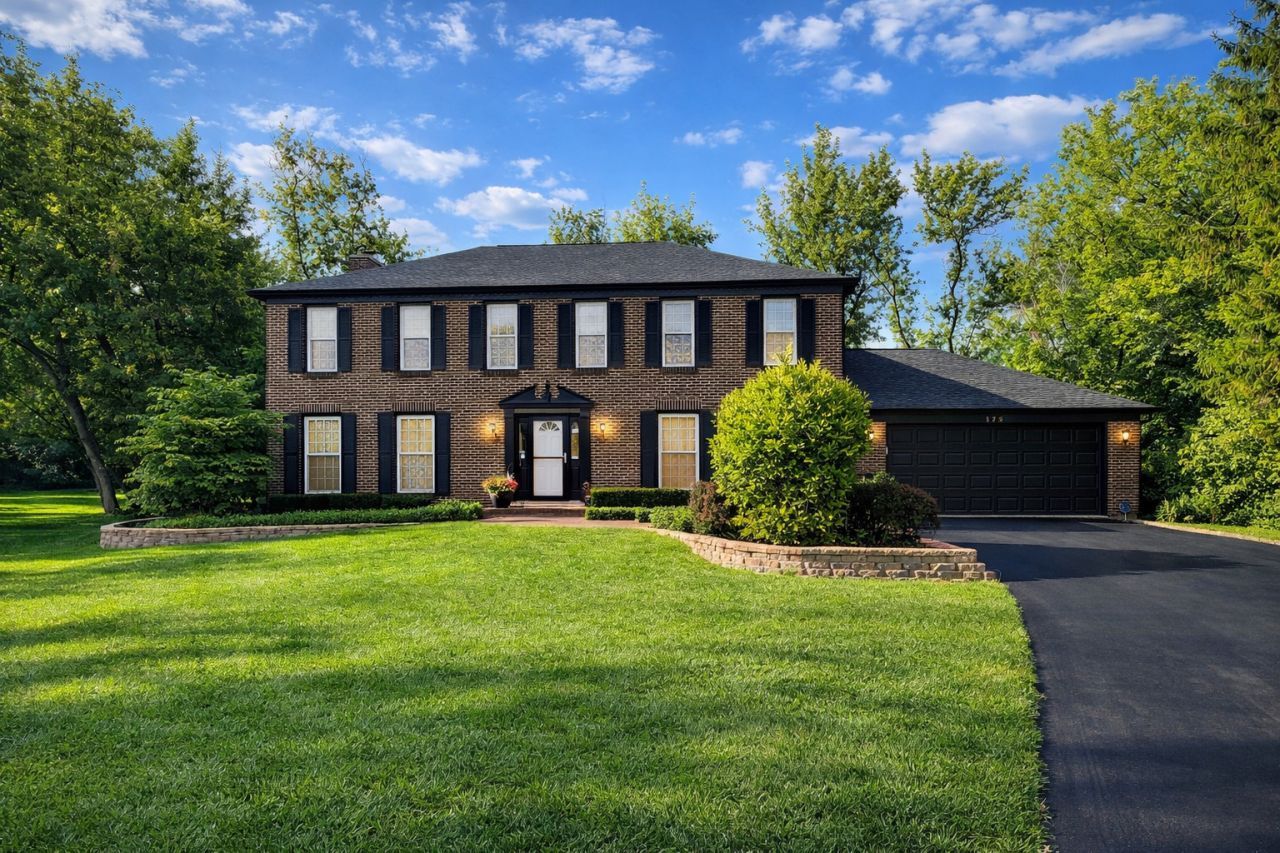 175 Hilltop Avenue , Barrington, IL 60010