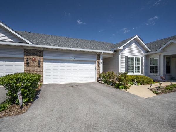 1577 W Ludington Circle, Romeoville, IL 60446