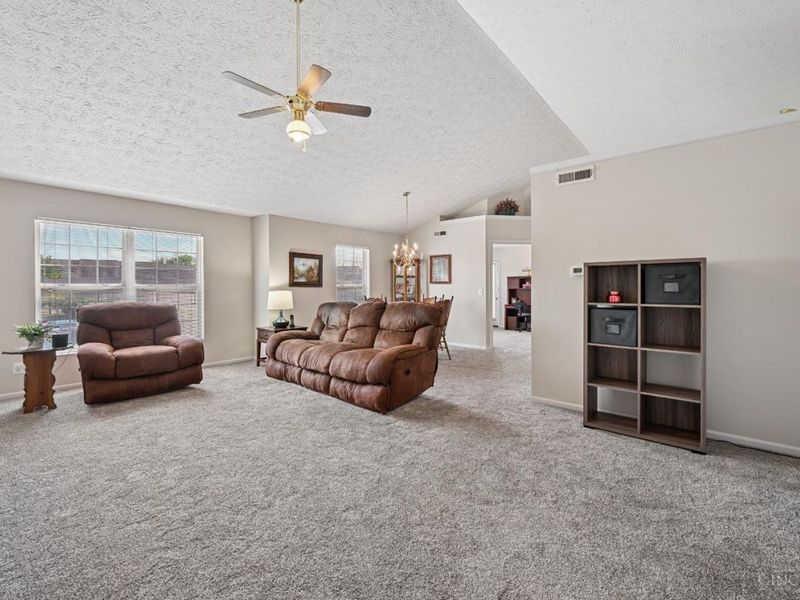 150 Gateway Drive, Unit G, Milford, OH 45150 Photo 4