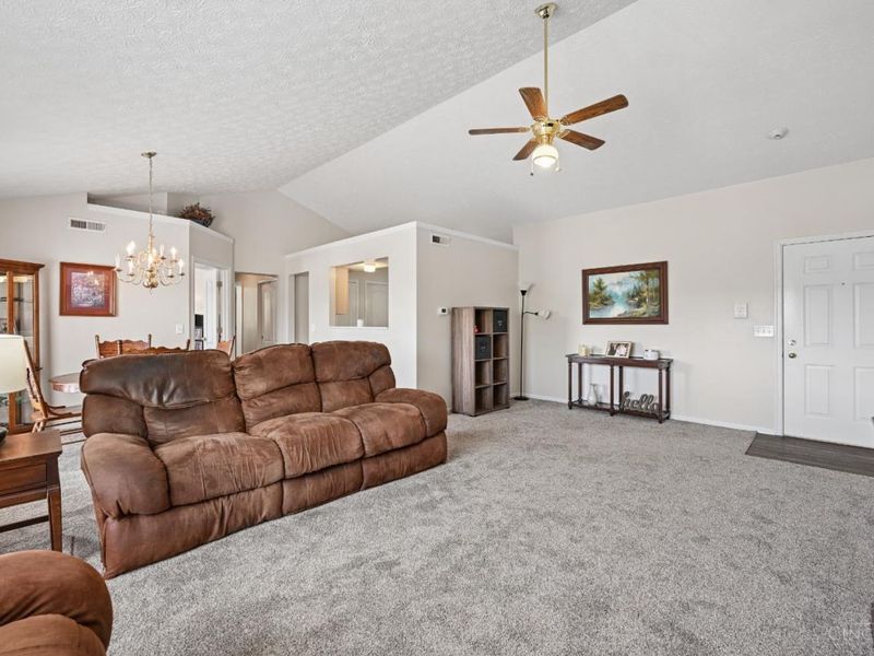 150 Gateway Drive, Unit G, Milford, OH 45150 Photo 5