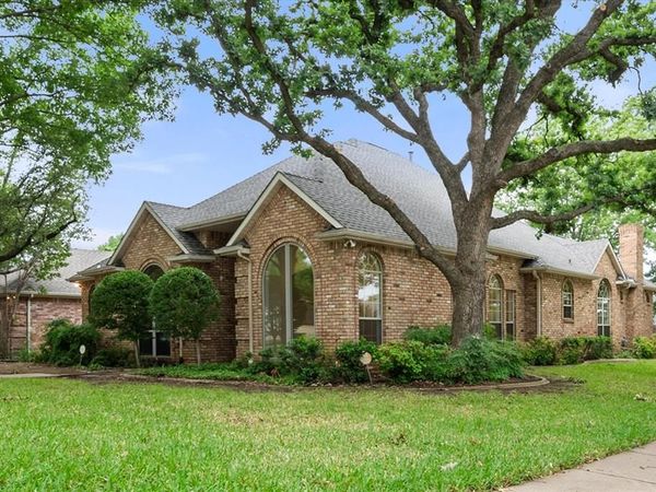 5200 Independence Avenue, Arlington, TX 76017