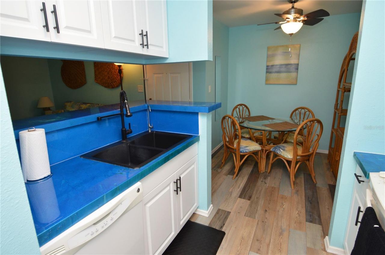 1400 Gandy Boulevard N, Unit 207, Saint Petersburg, FL 33702 Photo
