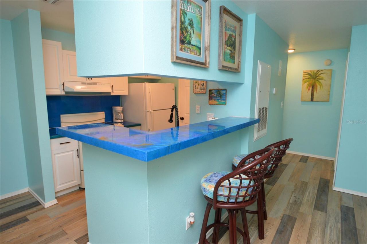 1400 Gandy Boulevard N, Unit 207, Saint Petersburg, FL 33702 Photo