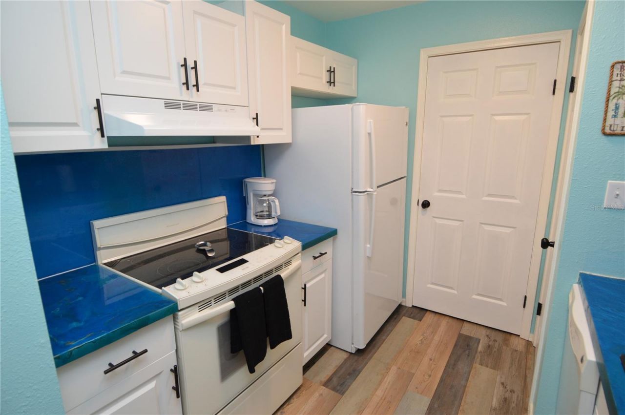 1400 Gandy Boulevard N, Unit 207, Saint Petersburg, FL 33702 Photo