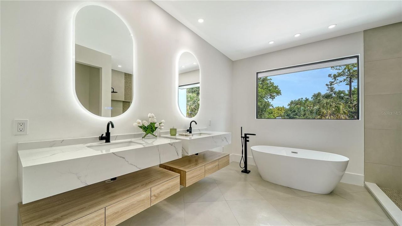 1734 Wisconsin Lane, Sarasota, FL 34239 Photo