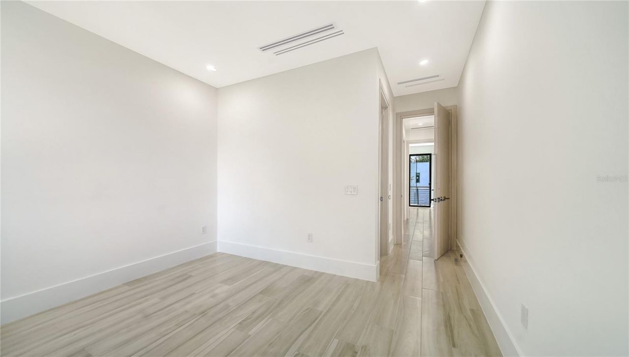 1734 Wisconsin Lane, Sarasota, FL 34239 Photo