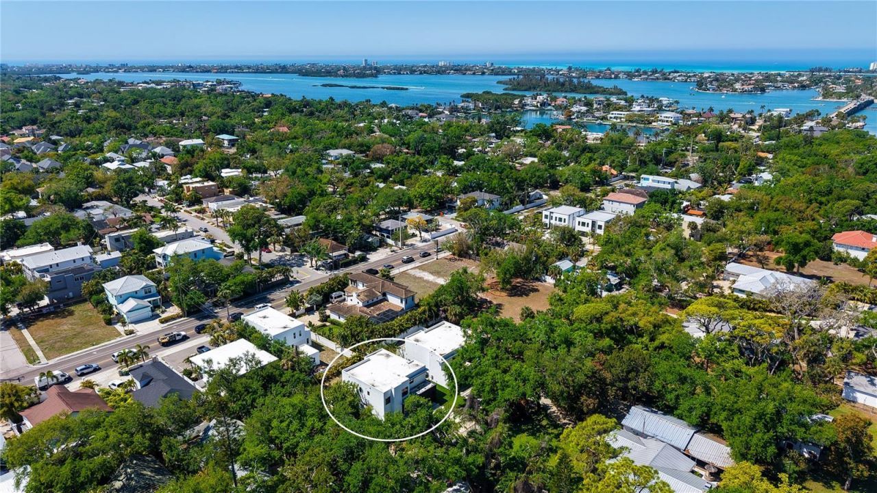 1734 Wisconsin Lane, Sarasota, FL 34239 Photo