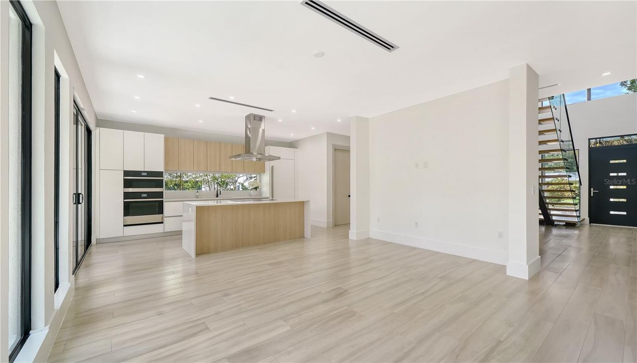 1734 Wisconsin Lane, Sarasota, FL 34239 Photo