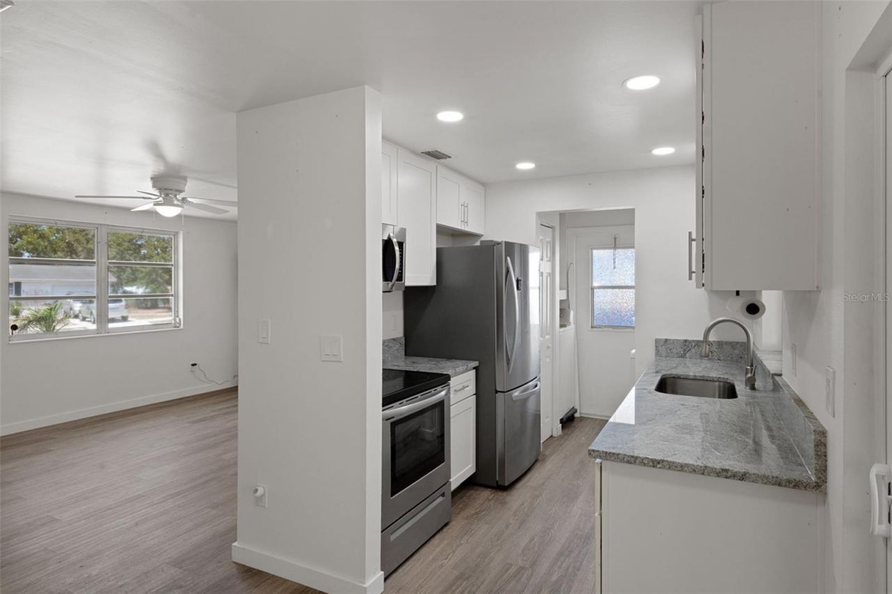 9462 Midway Street, Spring Hill, FL 34608 Photo