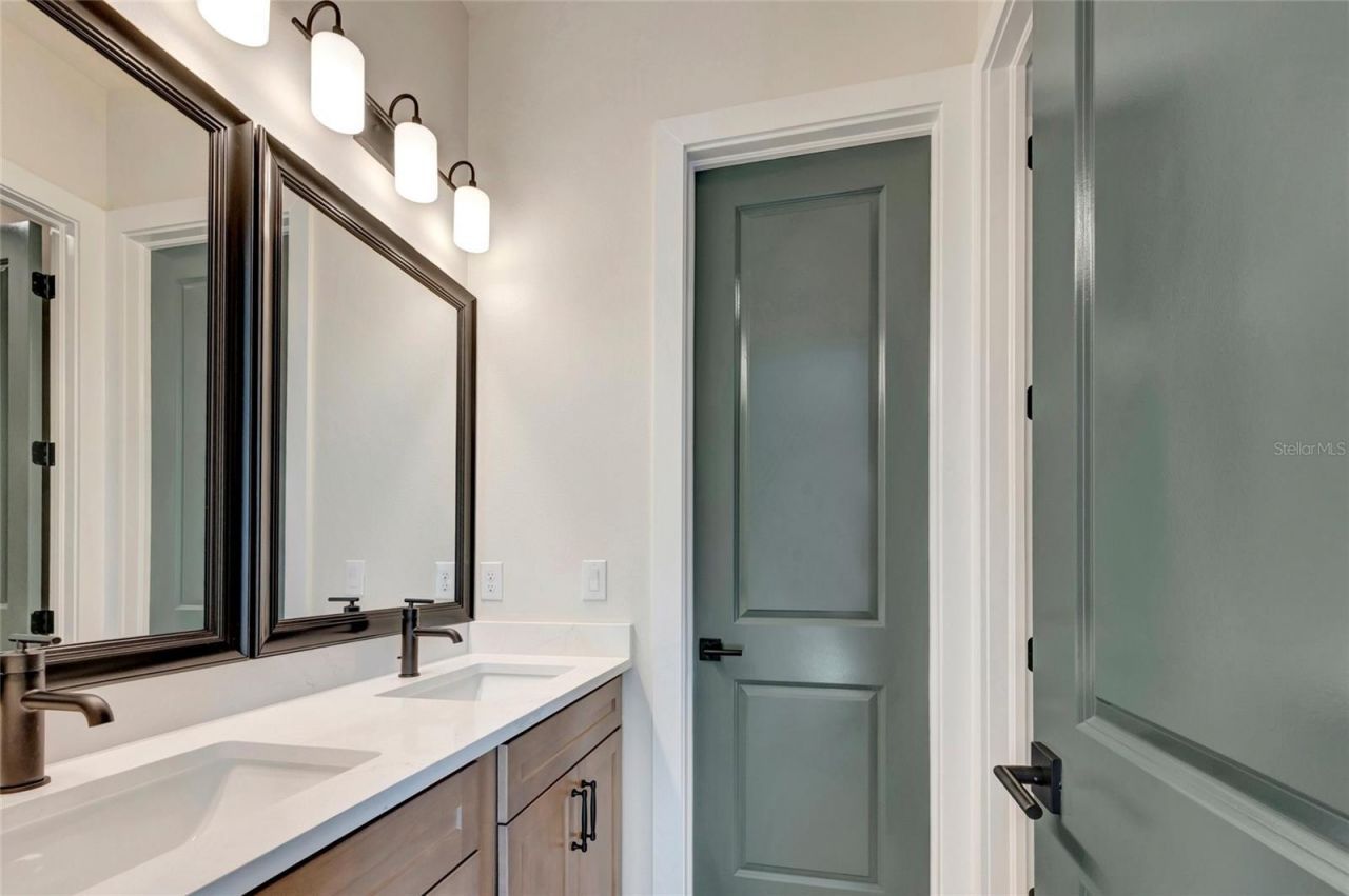 17553 Foxtail Loop, Venice, FL 34293 Photo